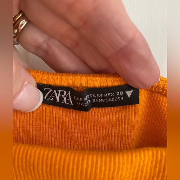 Zara Women’s Cropped Bubble Sleeve Orange Top Size M - Picture 4 of 5
